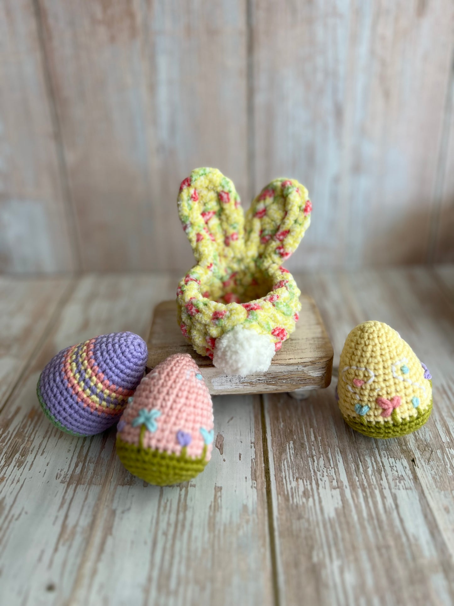 Crocheted Easter Bunny Egg Holder, Handmade Plush Bunny Egg Holder – Soft Easter Decoration with Pom-Pom Tail, Unique, Handmade, Readymade