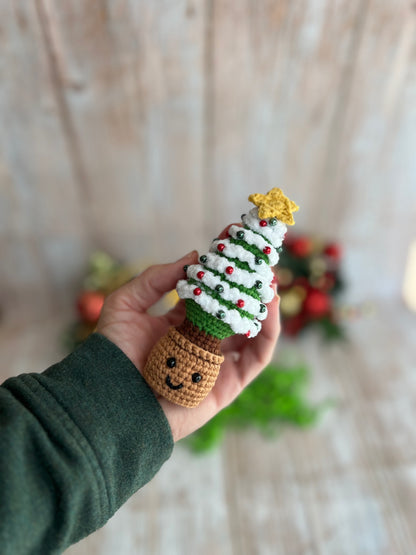 Handmade Crochet Christmas Tree Ornament – Smiling Tree with Star Topper