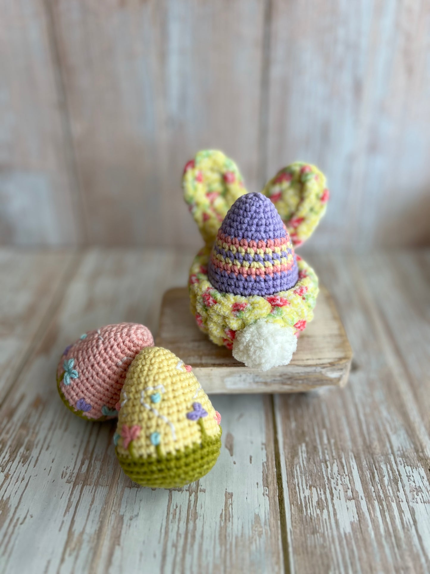 Crocheted Easter Bunny Egg Holder, Handmade Plush Bunny Egg Holder – Soft Easter Decoration with Pom-Pom Tail, Unique, Handmade, Readymade