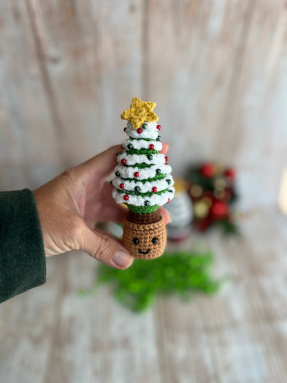 Handmade Crochet Christmas Tree Ornament – Smiling Tree with Star Topper